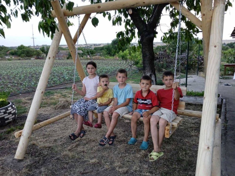 Гойдалка для саду Гойдалка для вулиці Гойдалка на дачу Садові гойдалки
