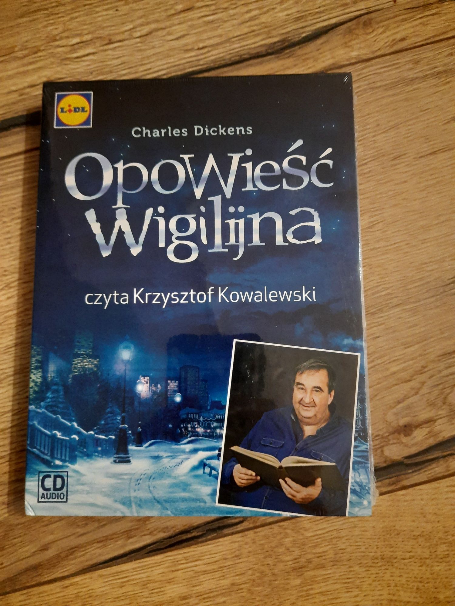 DVD  książka Opowieść Wigilijna czyta Krzysztof Kowalewski