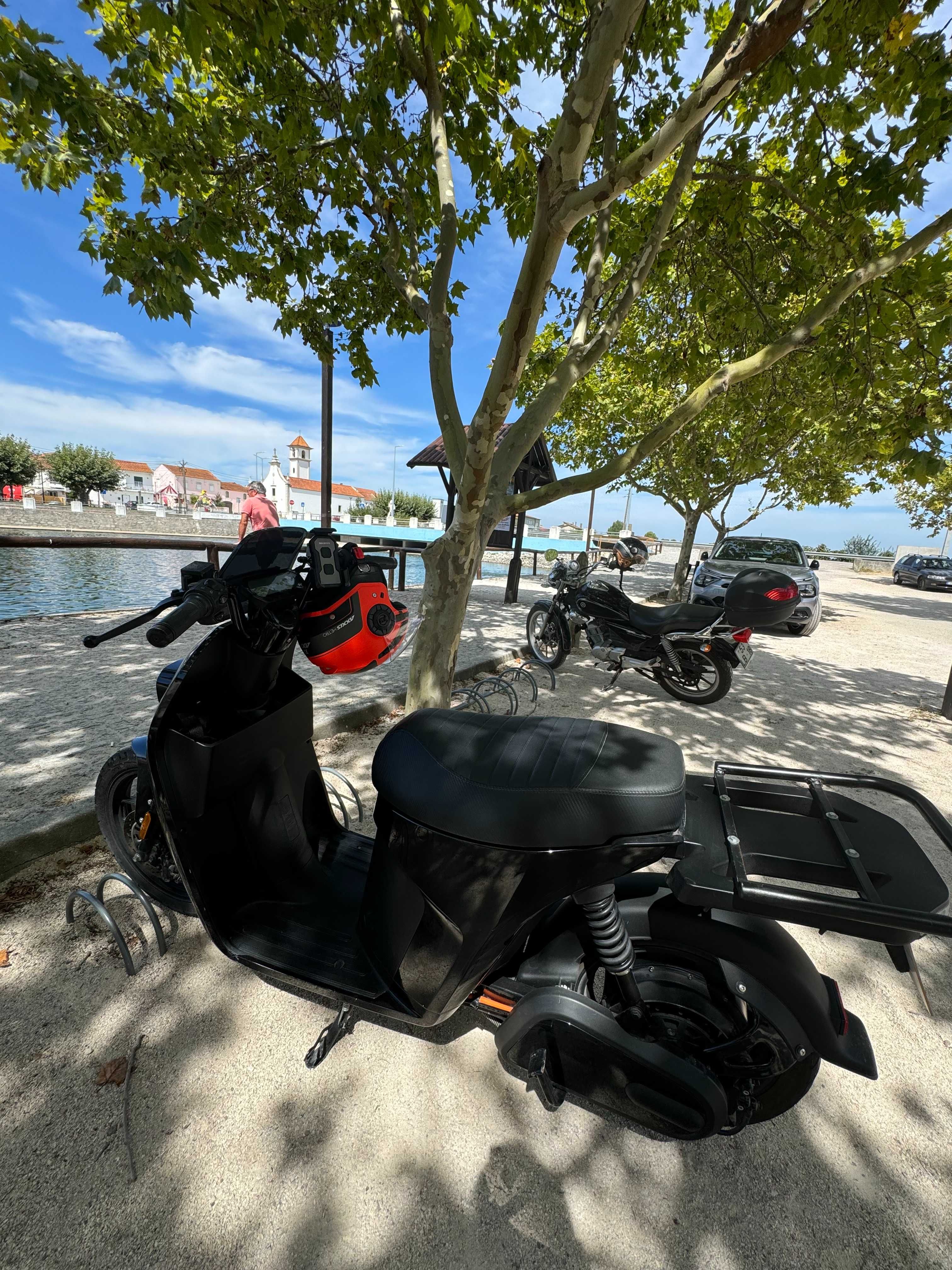 Vendo Scooter Elétrica Super Soco VS2
