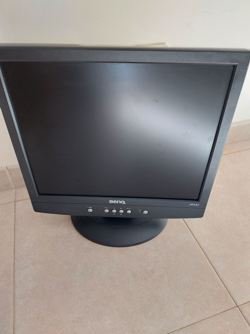 Monitor BENQ 17"