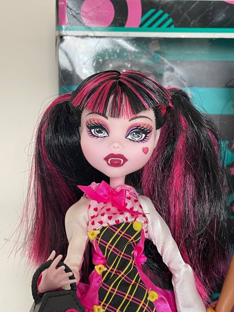 Сет Monster High скулз аут Дракулаура та Клод