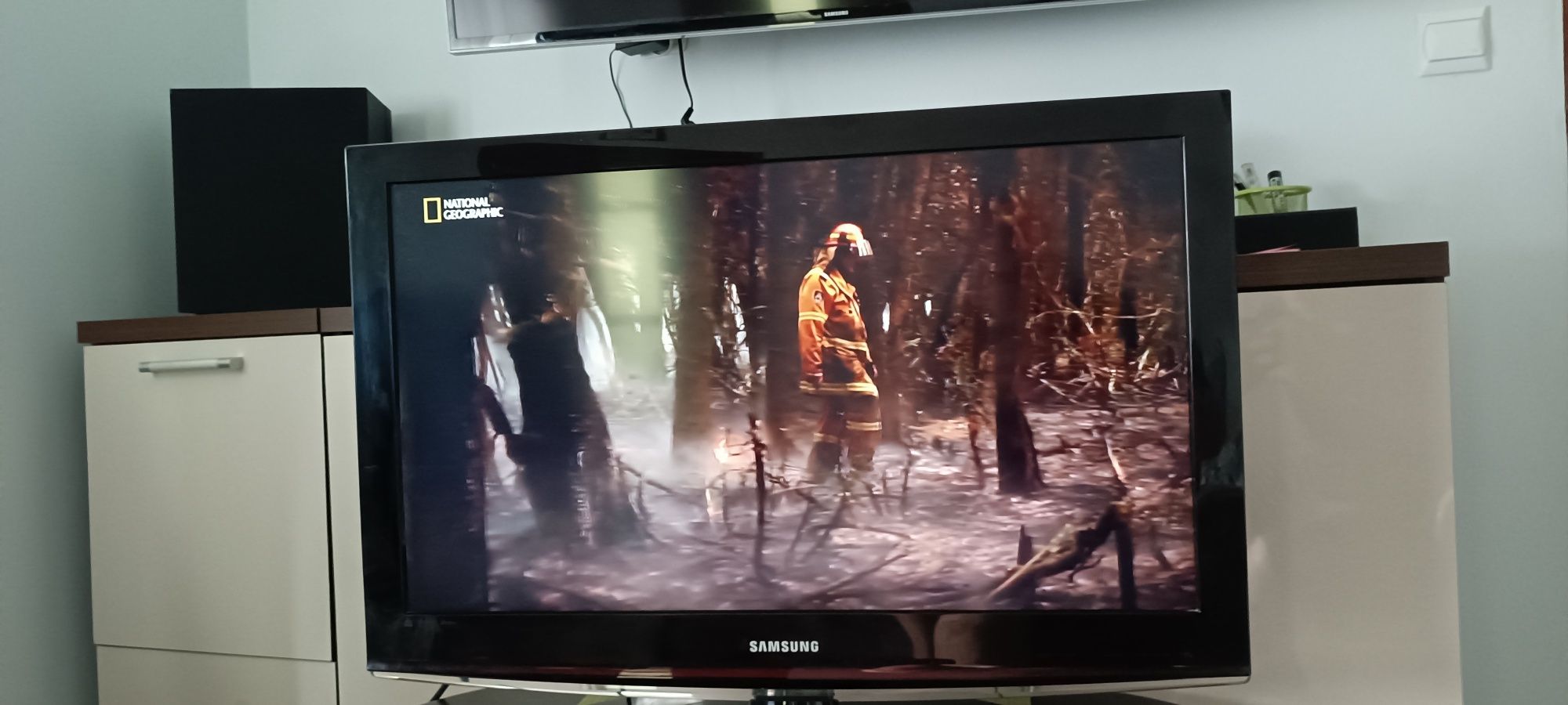 Telewizor LCD Samsung 32cale 2xHDMI