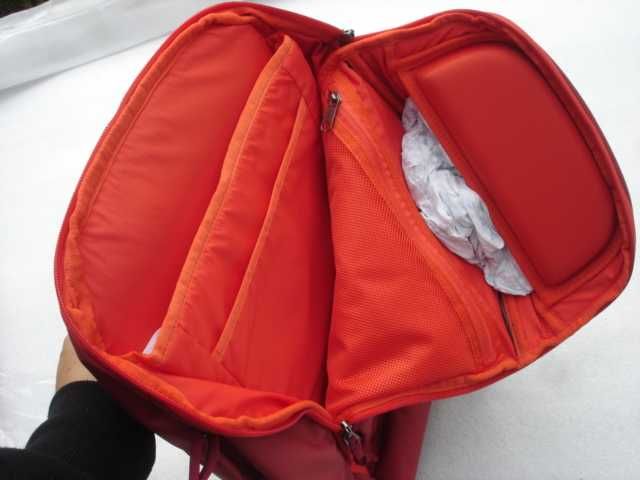 Porządny, nowy plecak Thule na laptopa, pojemny i praktyczny