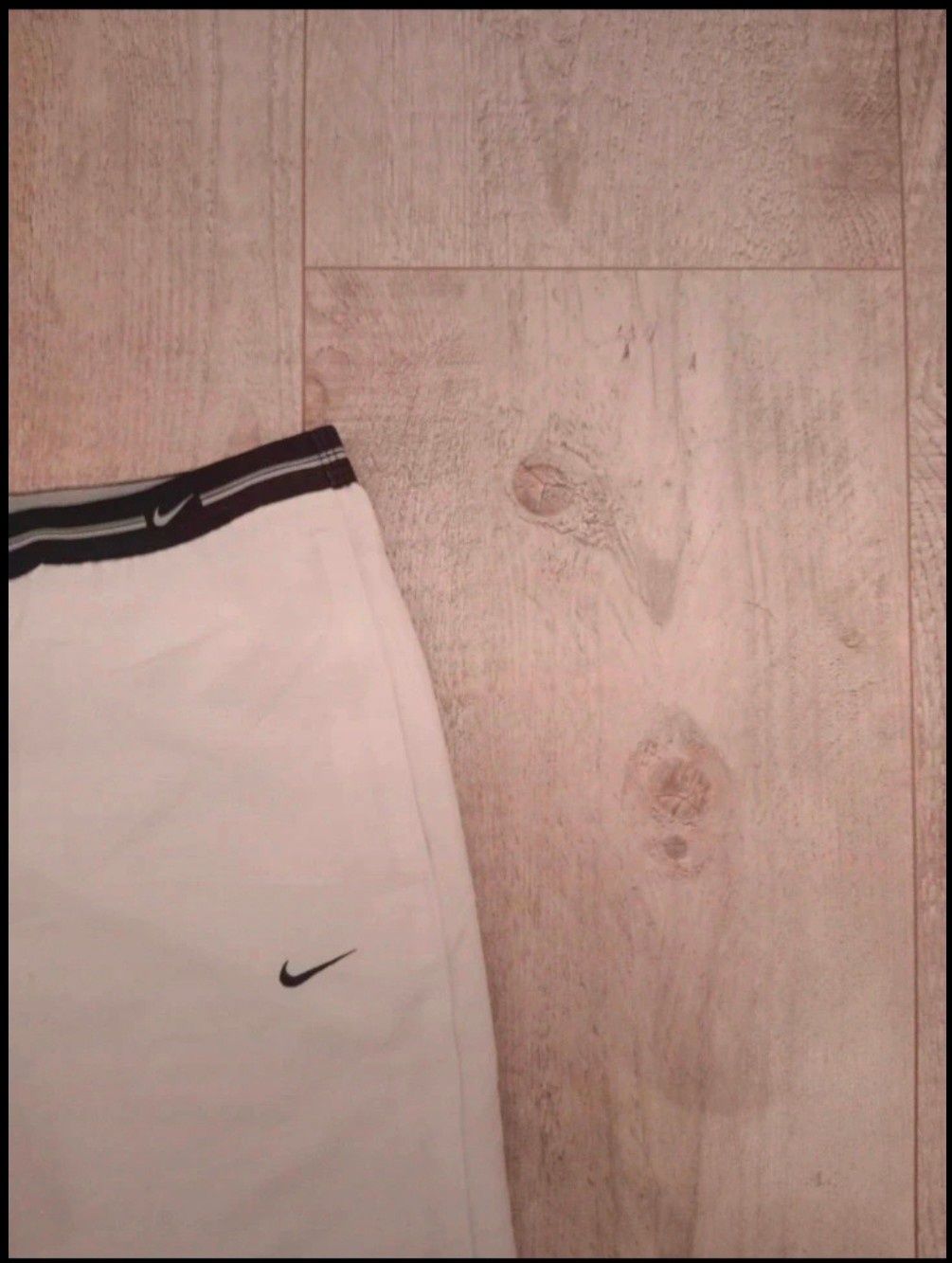 Białe Spodnie z szerokimi nogawkami parachuty Nike y2k style