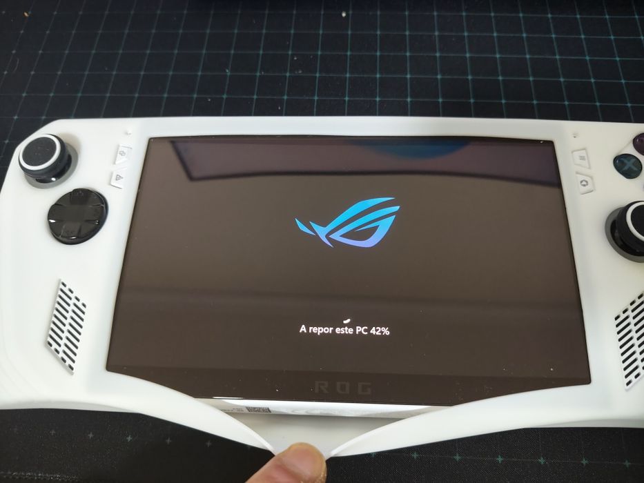 Asus Rog ally extreme z1 com 2 anos de garantia