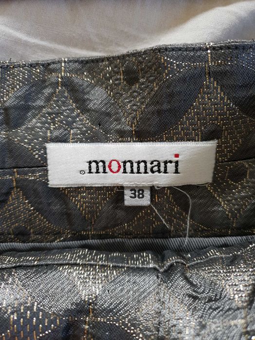 Spódnica Monnari 38 elegancka złota nitka pasek ozdobny wysoki stan