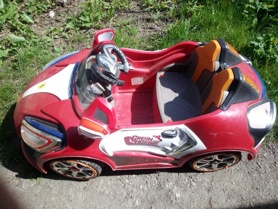 Продам детский электромобиль