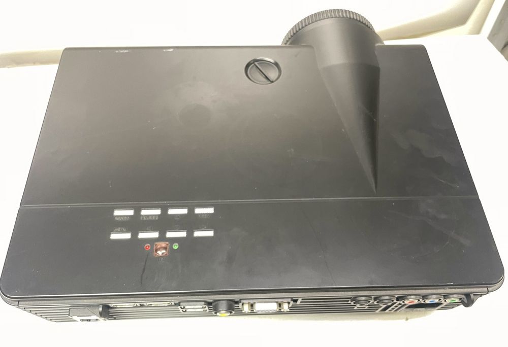 Мультимедийный проектор BYINTEK BT96Plus Android 6.0, 6000 люмен