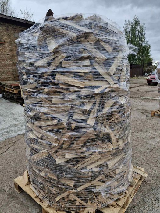 Сухі дрова в пічку дубові 2 складометра 10% вологість