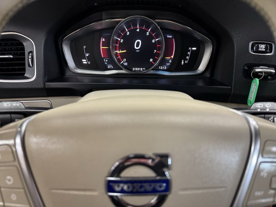 Volvo V60 Т5 2.0і 16V 8АКПП 2016 р.в. (245 к.с.)