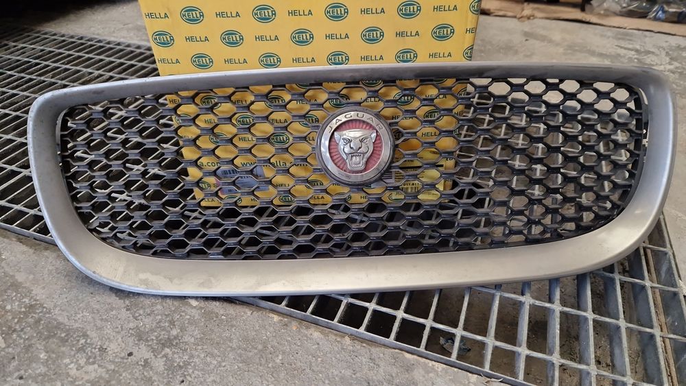 Otica XENOM E DIURNO   jaguar  modelo XE