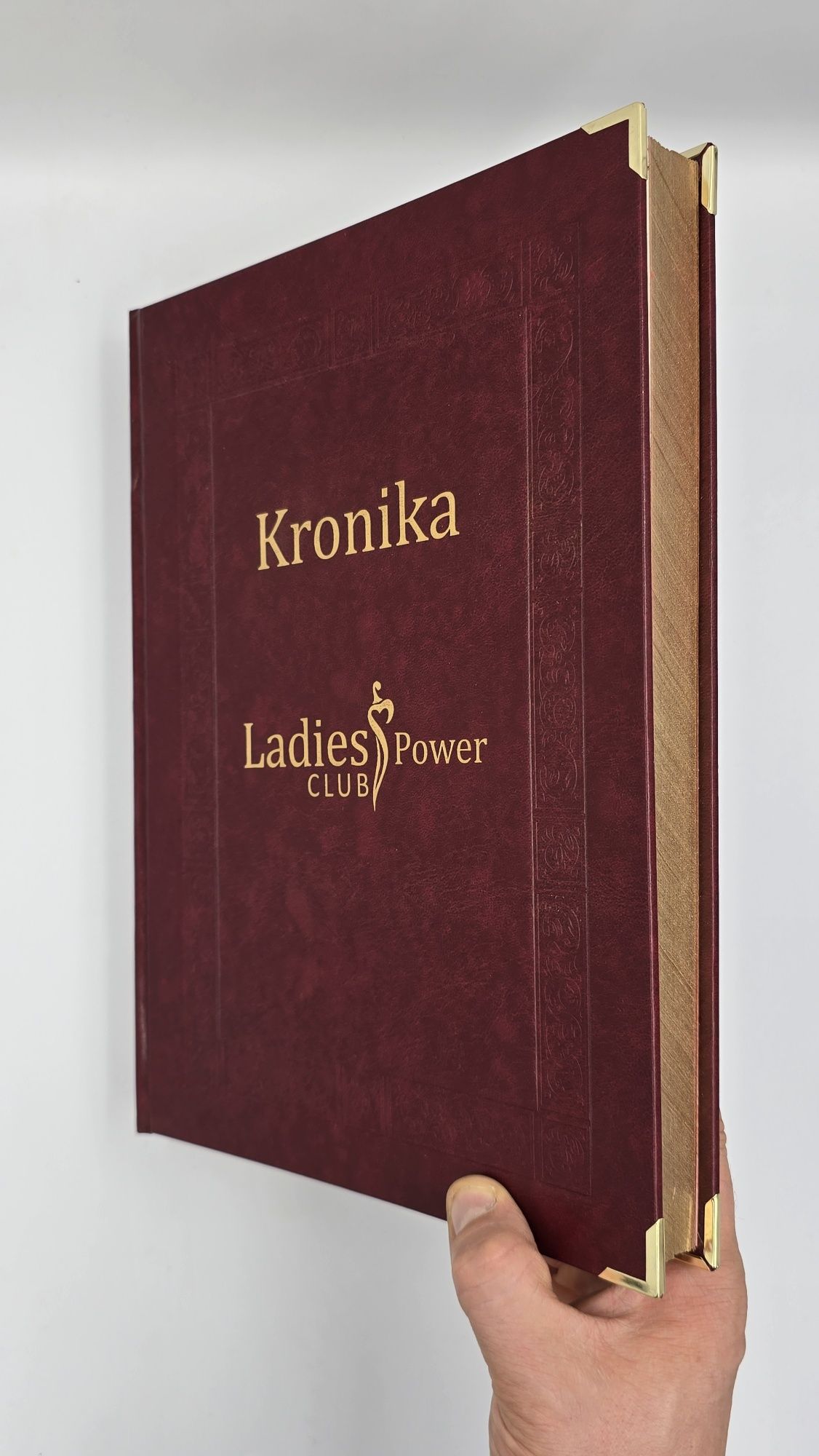 Kronika B4 z dowolnym złotym nadrukiem