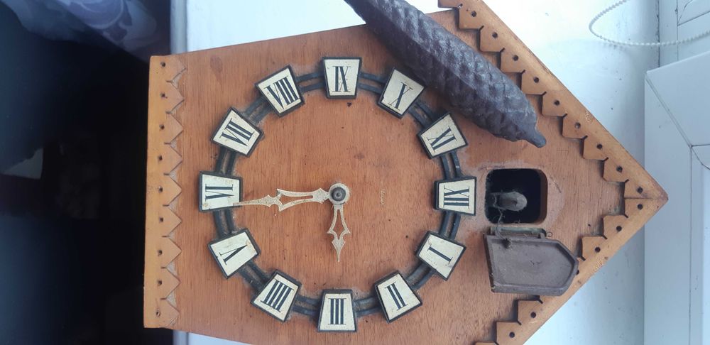 Часы-кукушка настенные производства СССР