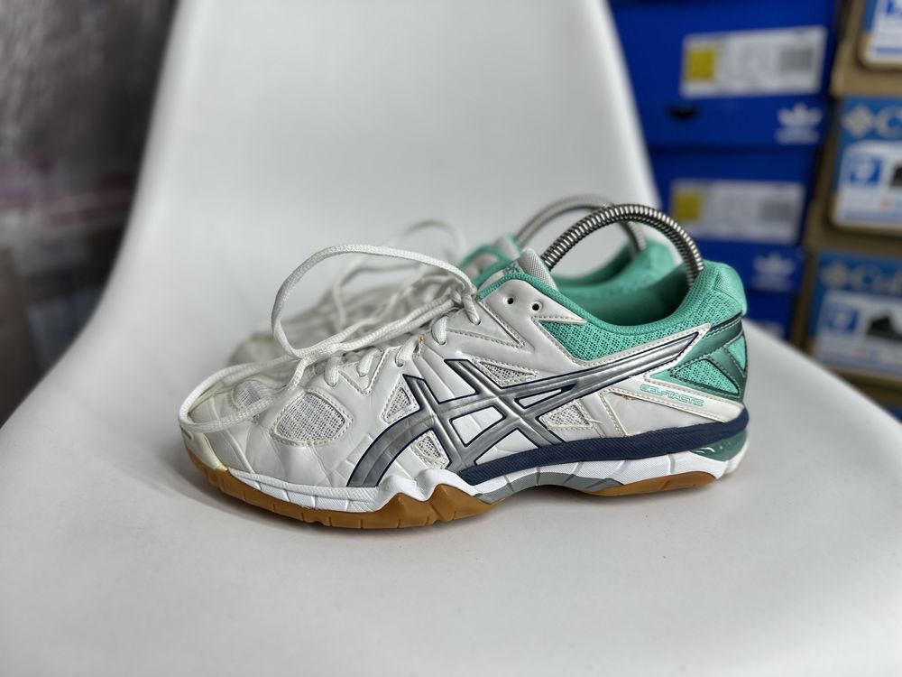 Оригінал! Кросівки ASICS GEL-TACTIC 40.5 розмір