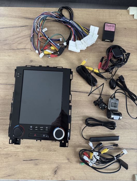 Radio SINOSMART Android QLED 9.7. Renault Megane 4