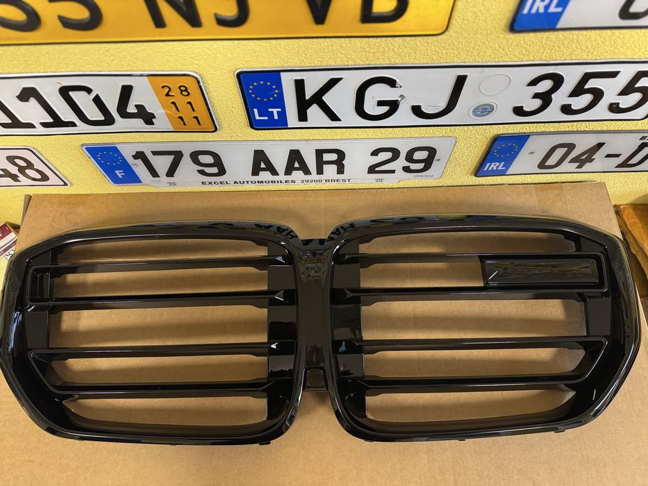 Решітка радіатора БМВ Х5 / BMW X5 G05 19-22 ніздрі в стилі X5M F95