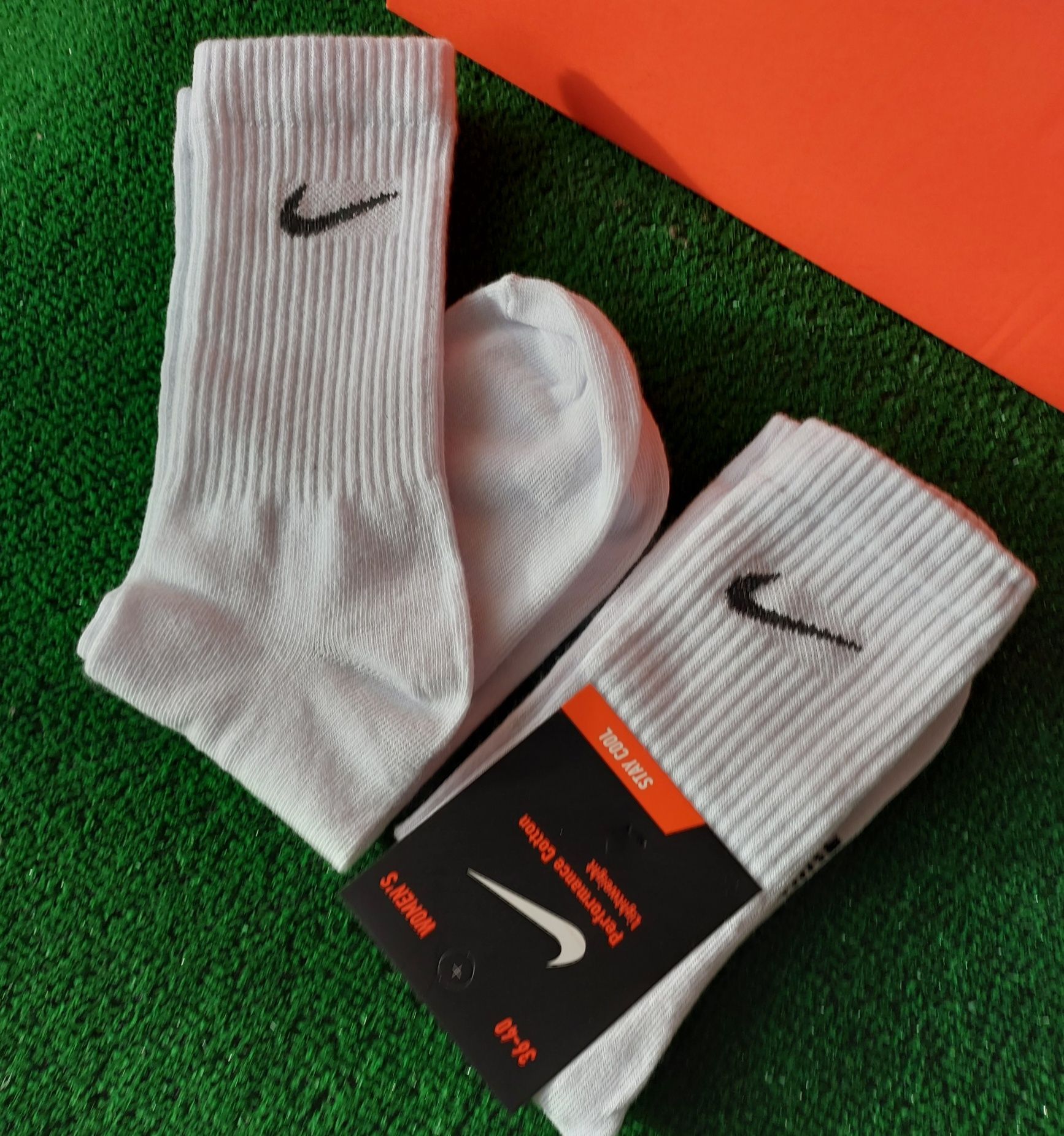 Skarpety Nike długie białe czarne kolorowe