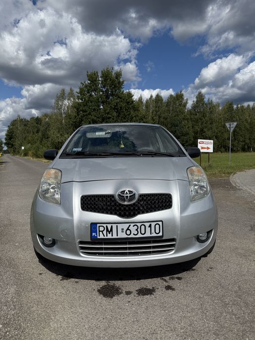 Sprzedam uzywana toyota yaris II generacji