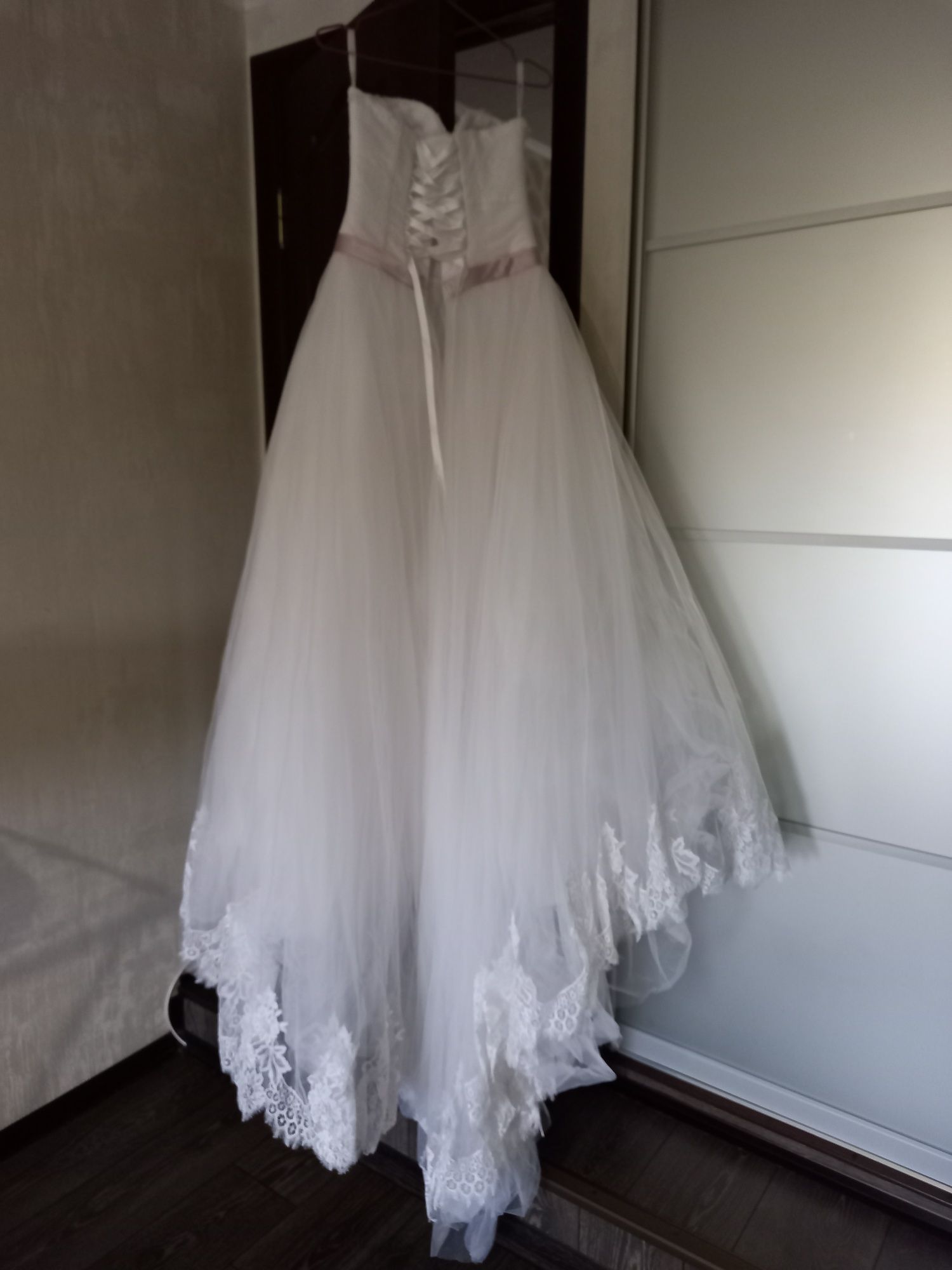 Свадебное платье,Весільна сукня