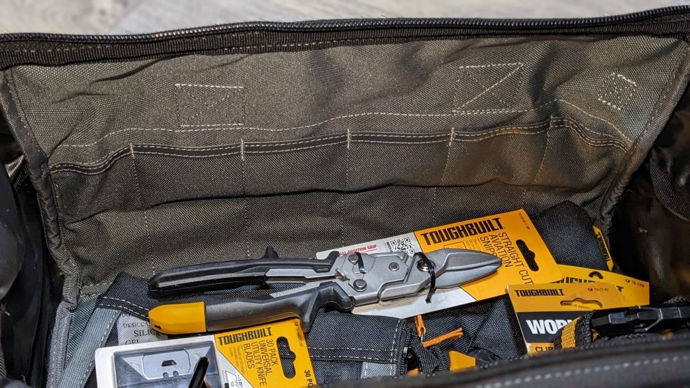 Сумка будівельна ToughBuilt  18" Builder Bag (TB-77-18)