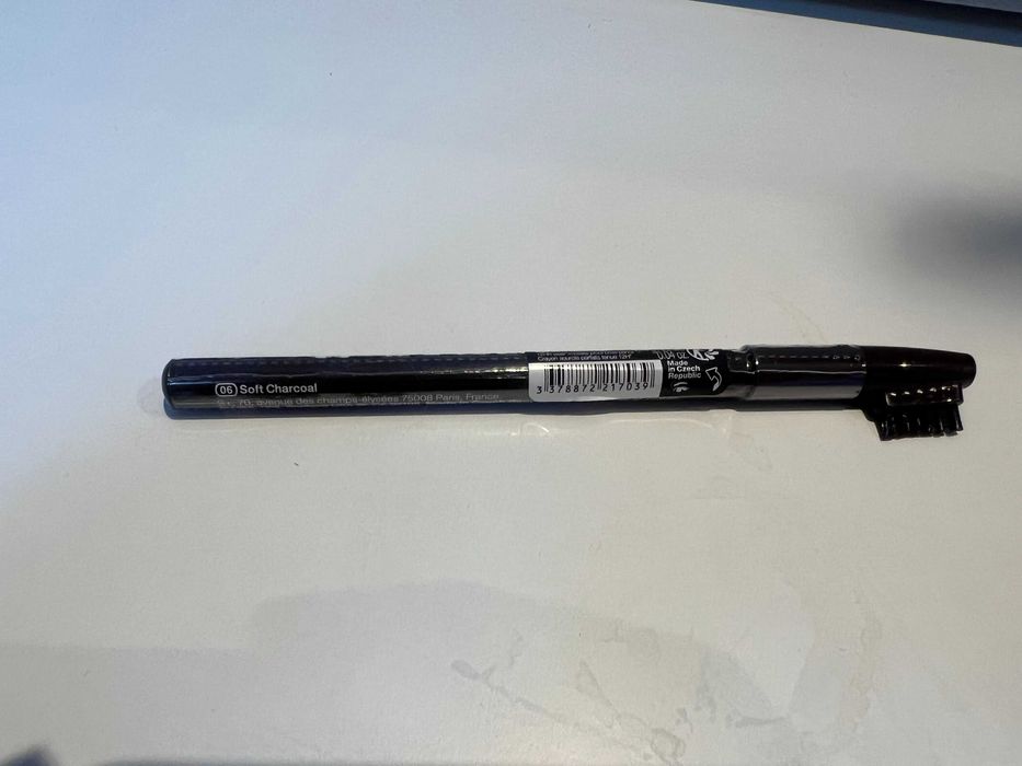 Sephora Collection Kredka O 12godzinnej trwałości Do brwi z grzebykiem