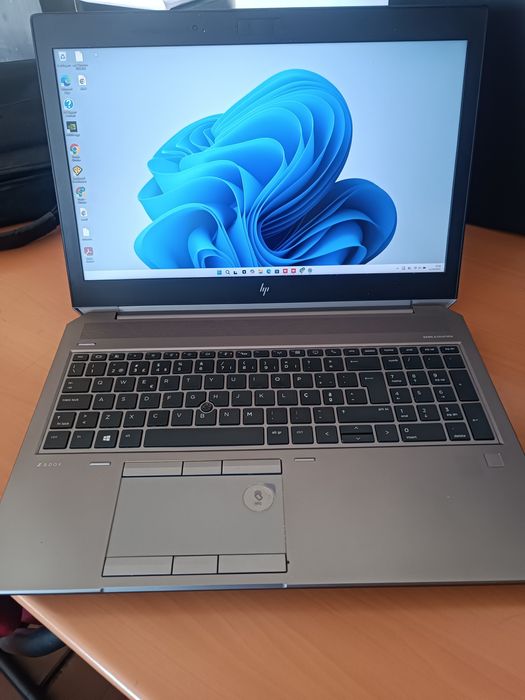 HP ZBook 15 G6 15.6"FHD/I7 -9850H 6cores/32gb/1TB/Quadro T2000