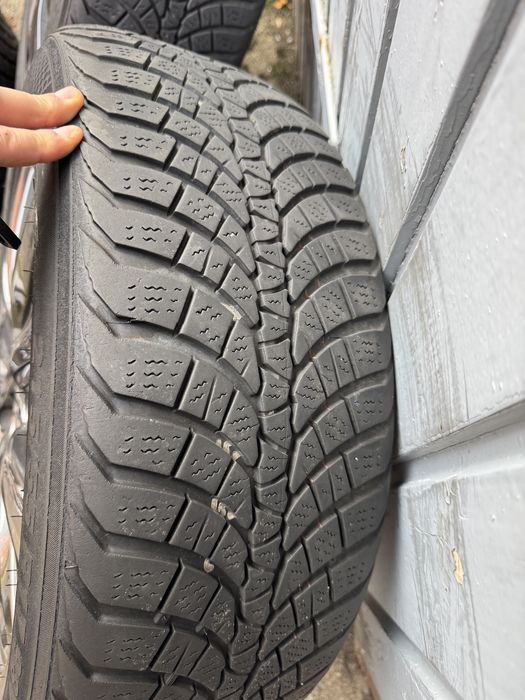 Зимові шини 215 55 R17 Kumho Passat B8 Superb Niro Kona Optima Sonata