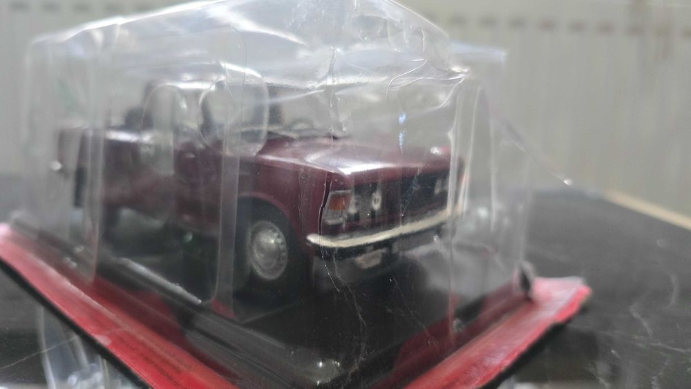 Fiat 125p Pick-up 1975 Skala 1:24 F1