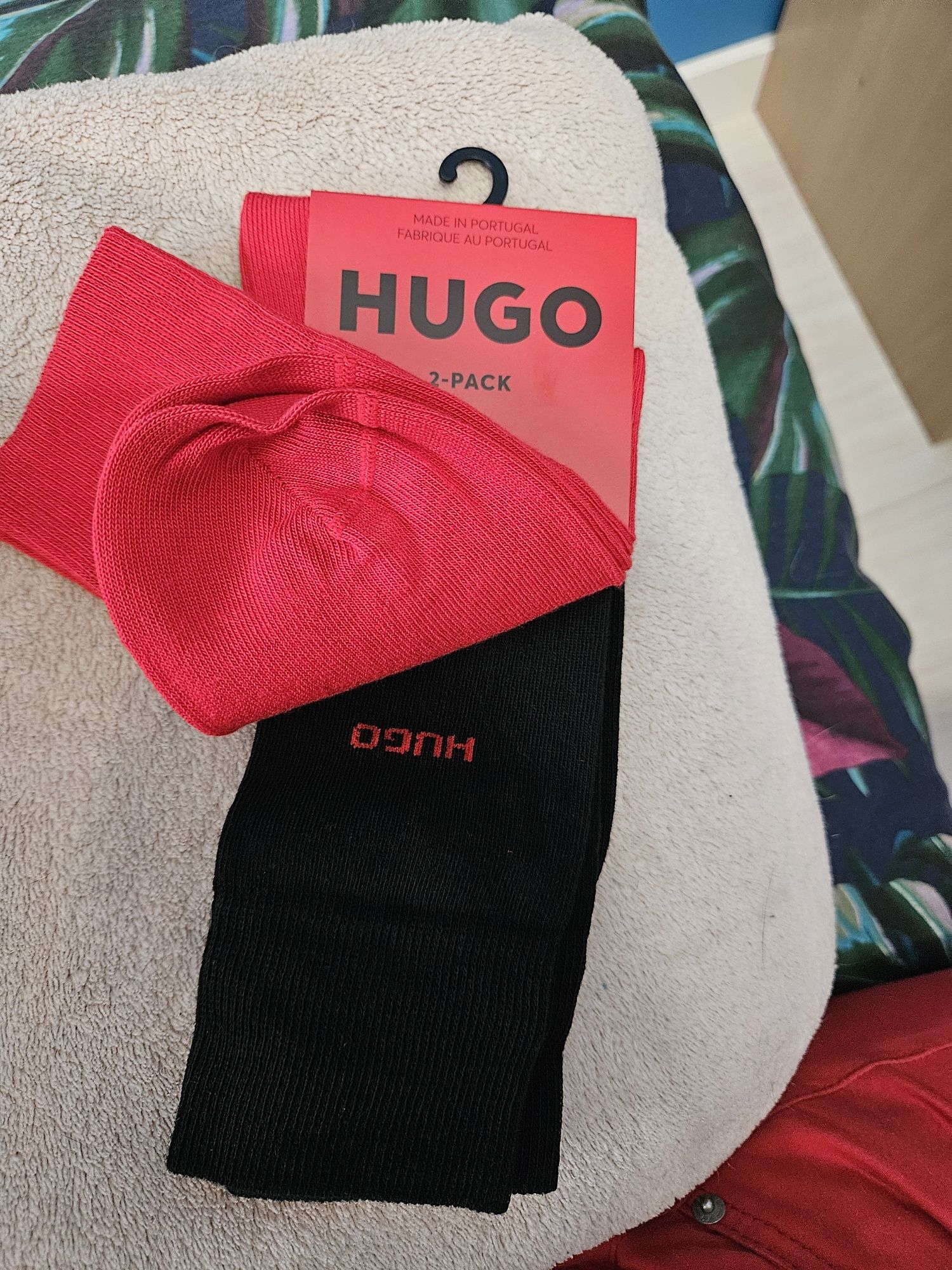 Nowe Skarpetki HUGO 2 pack długie 35-38 czarne czerwone oryginalne