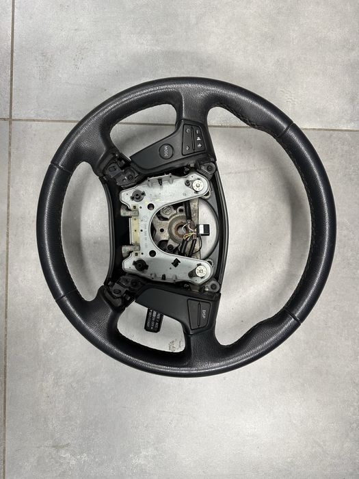 kierwonica toyota avensis t25 lift skóra