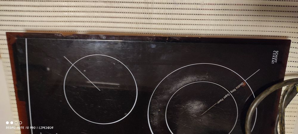 Placa vitrocerâmica Ariston