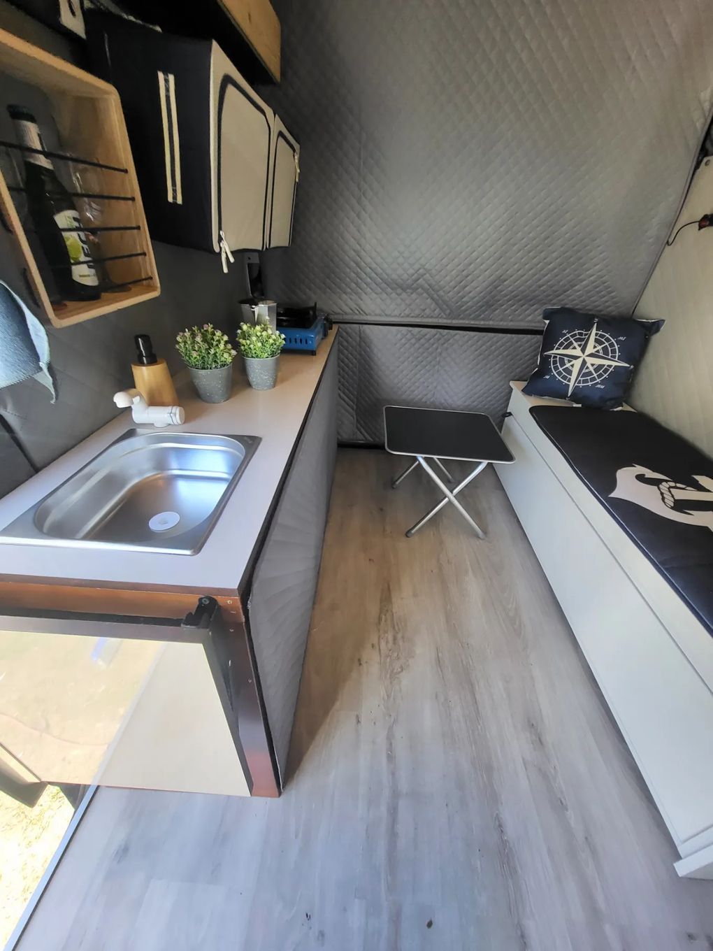Opel Vivaro Camper Van Solar Webasto lodówka toaleta