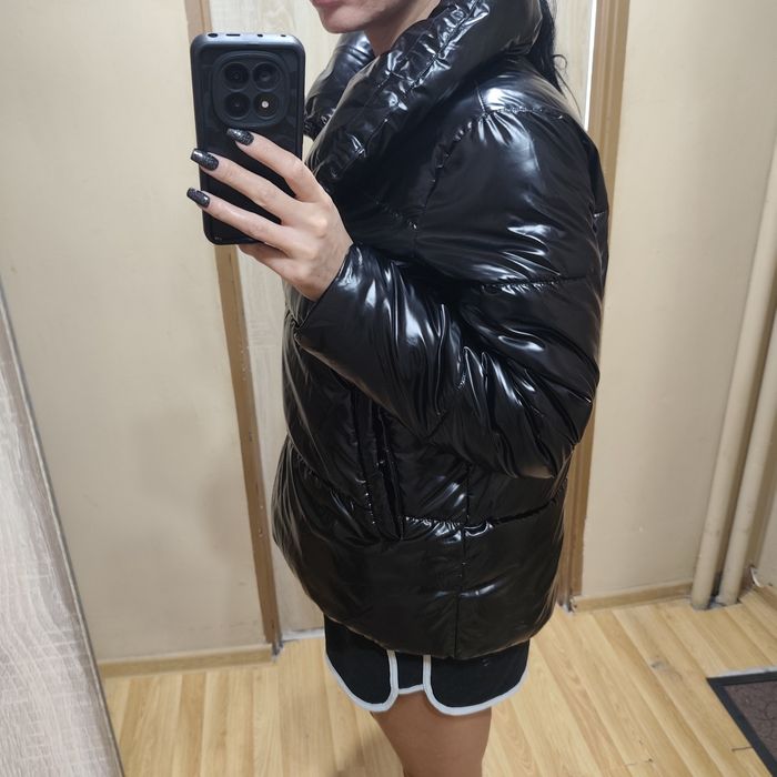 Błyszcząca pikowana kurtka m mohito