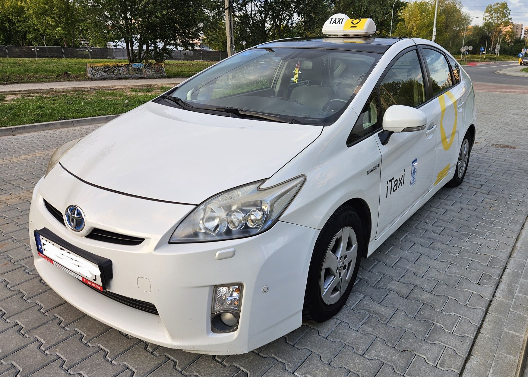 Toyota Prius 1.8 HYBRID • Automat • Z Włoch • Kraków