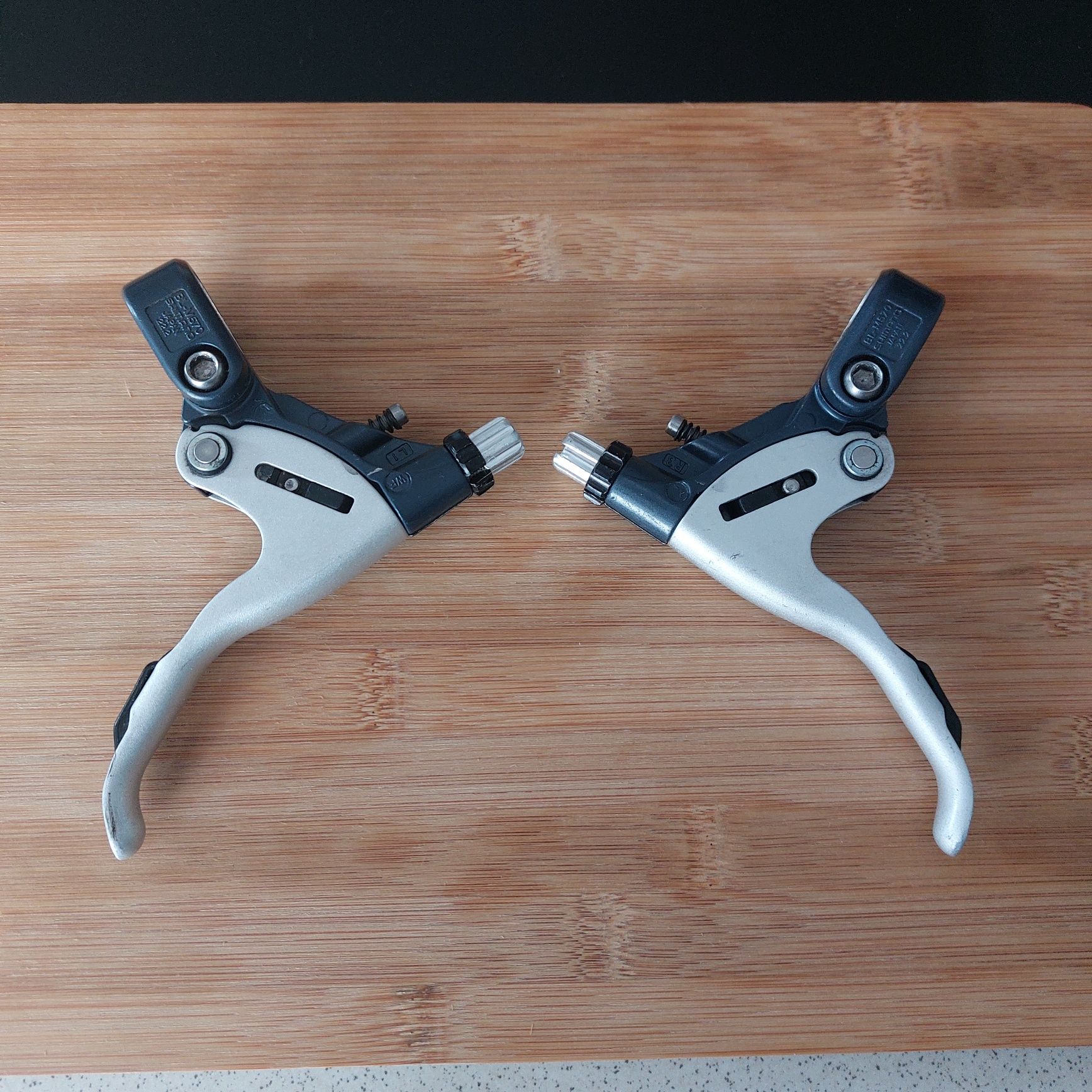 Klamki hamulcowe Shimano Deore LX BL-M570 V-Brake