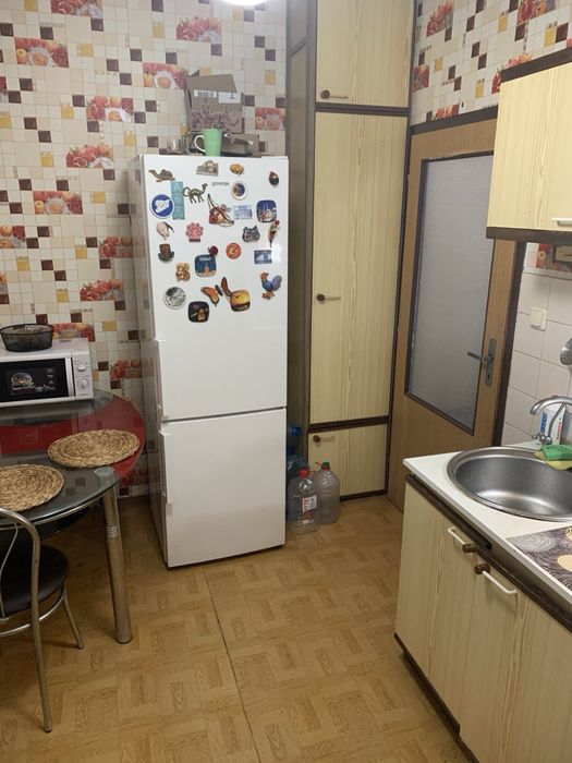 Здається 2 кімнатна квартира на Макулані .