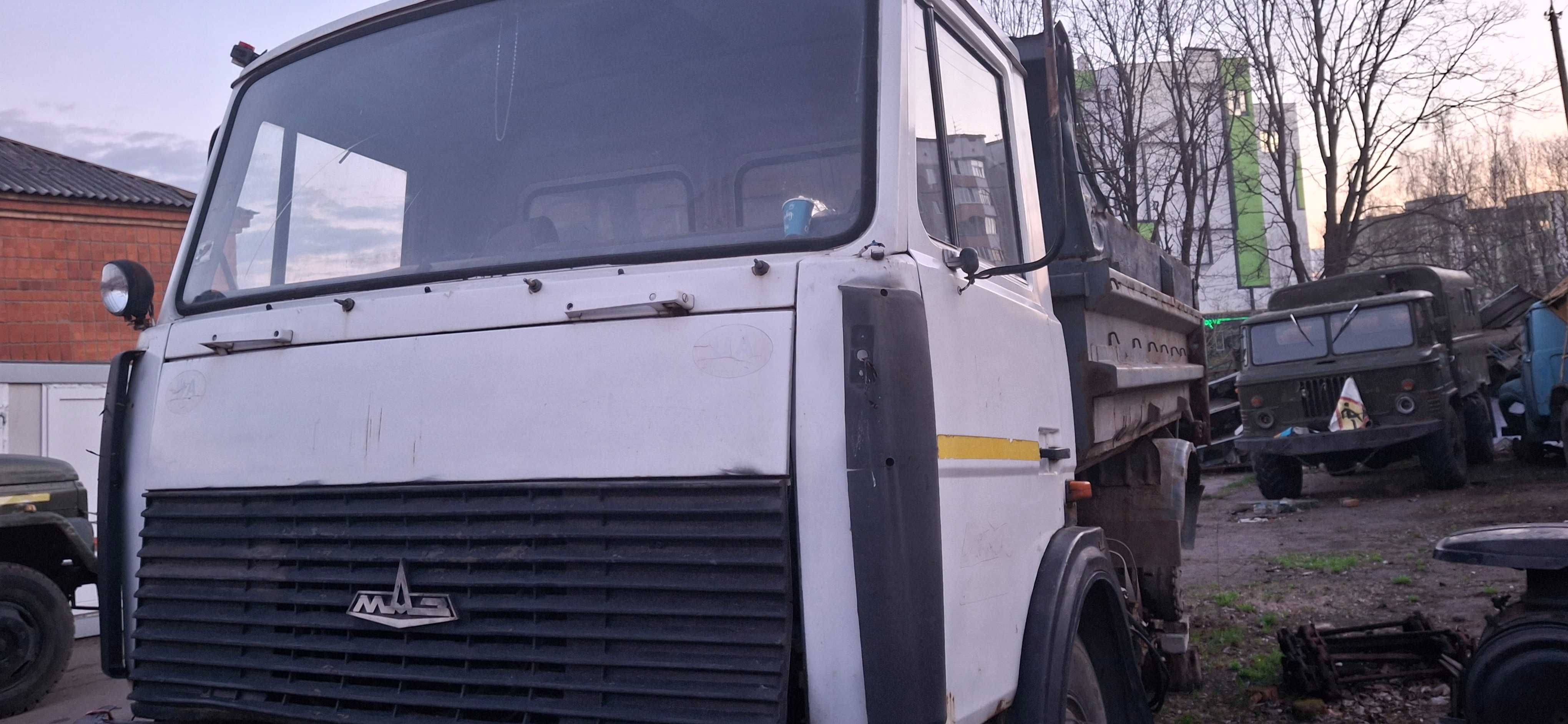 Маз самосвал 5551 555102 по запчастинам