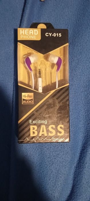 Fones de ouvidos entrada normal