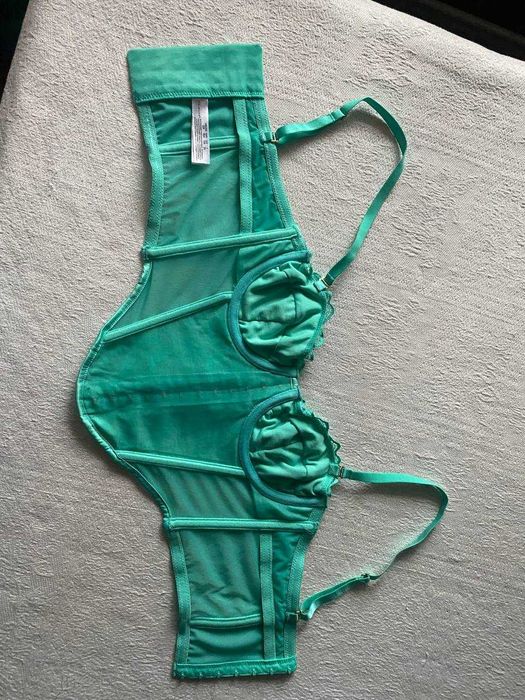 бюстгалтер корсет primark 32A