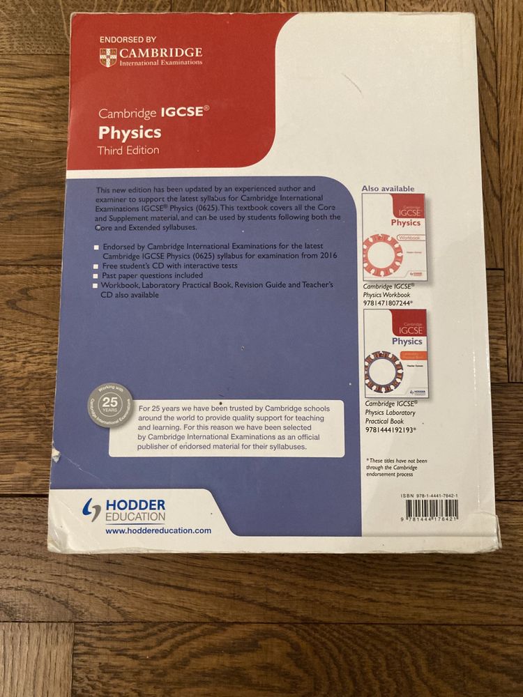 Podręcznik Physics IGCSE