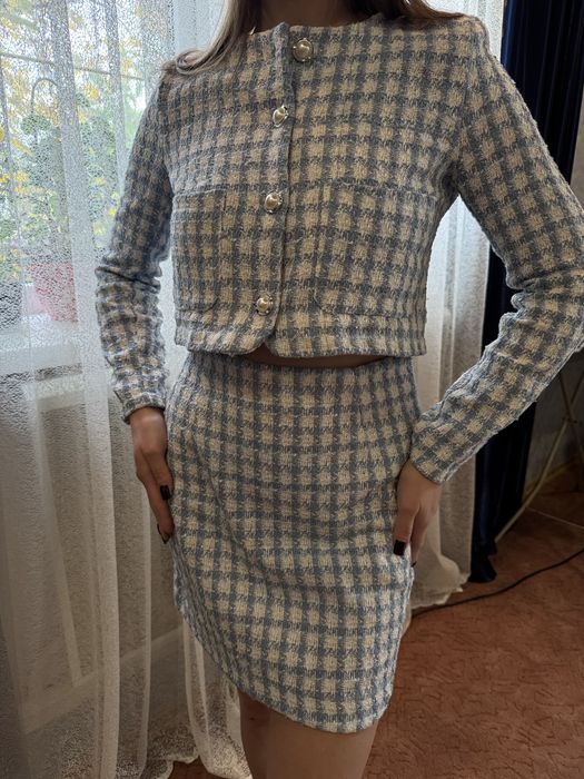 Костюм твідовий