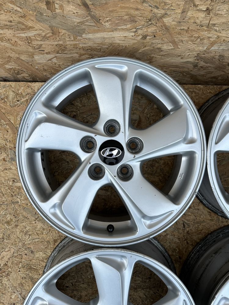 Диски5/114 R15 ET45 цо(діа)67.1 Хюндай титани