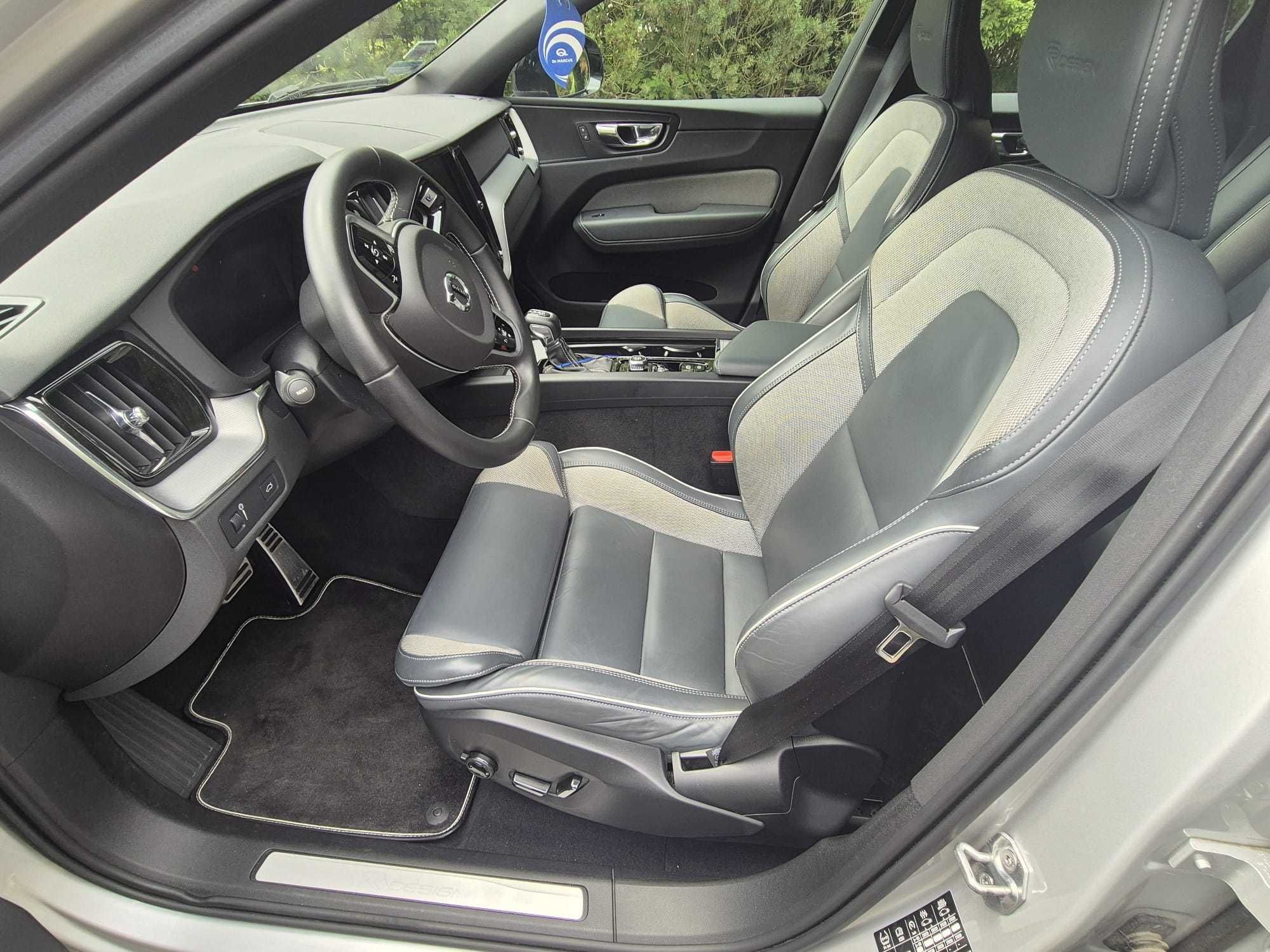 Volvo XC60 R-Design D4 190KM • Automat • 2019 • Tylko 39 000 km!