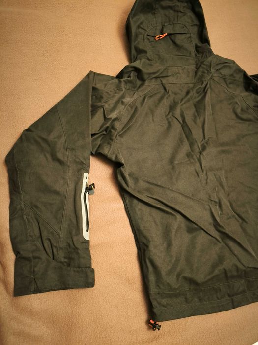 Куртка чоловіча Berghaus S оригінал мембранна від вітру, дощу