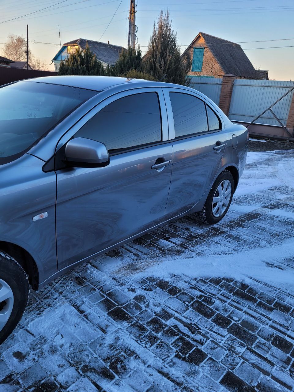 Mitsubishi Lancer 2013 / 1.6 бензин