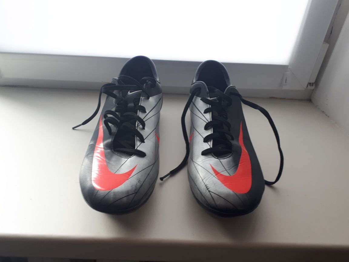 Продам б/у бутси фірми Nike mercurial