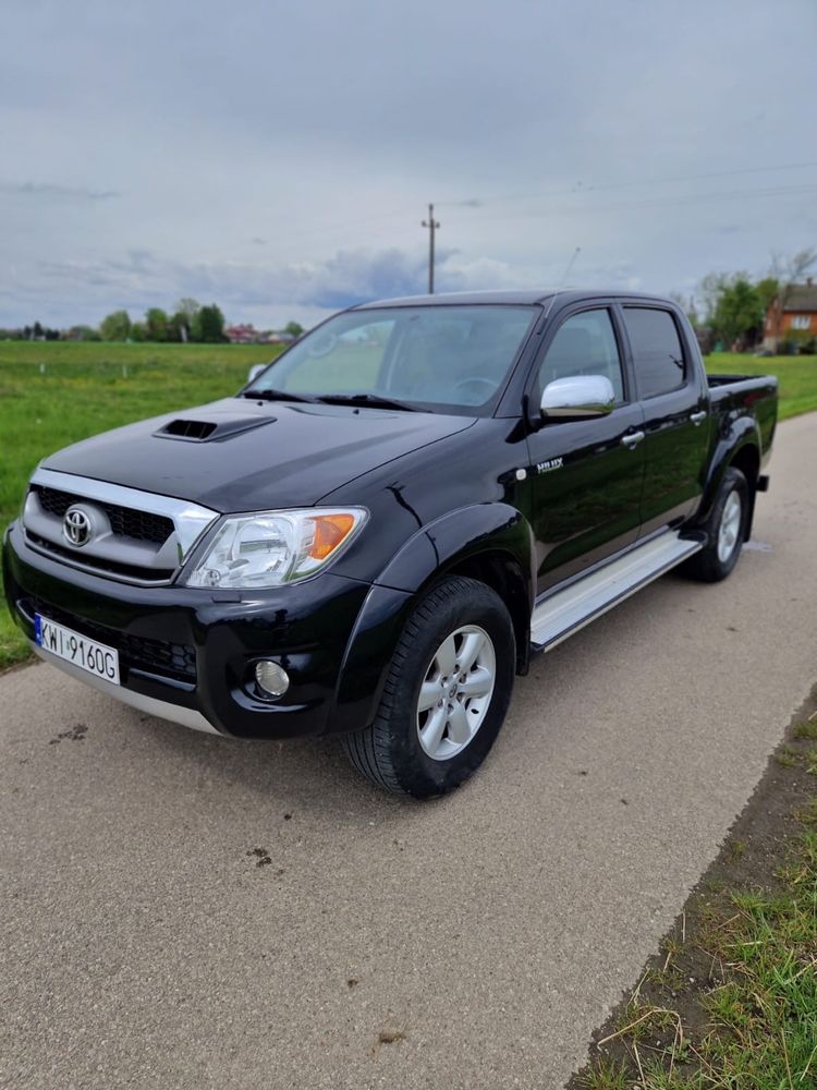 Toyota Hilux 3.0