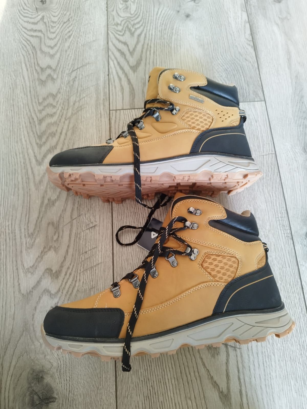 R.44 Fila trapery męskie buty zima