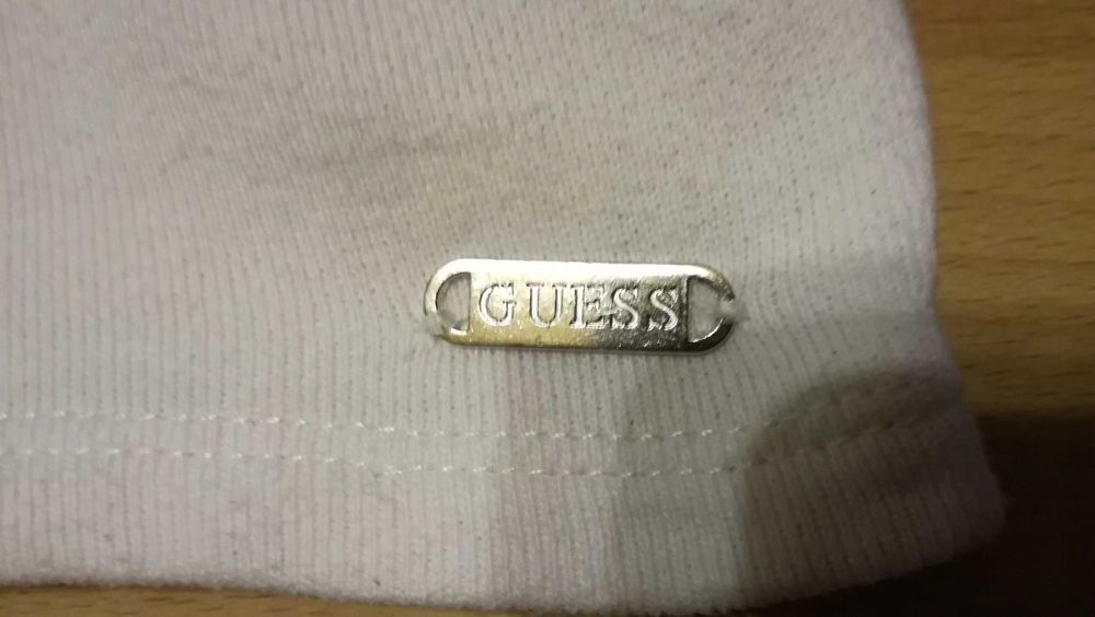 Bluzka GUESS r.M stan bardzo dobry