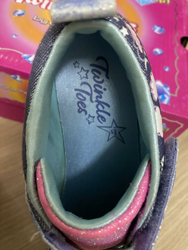 Tenisówki r. 31 Unicorn Charmed 314789L/NVMT Skechers